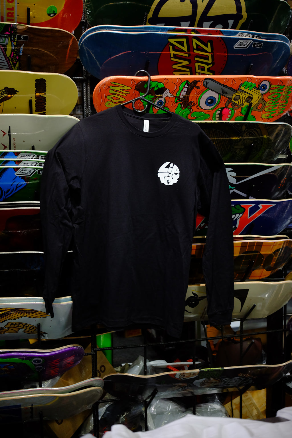 Lip Trix Shop Long sleeve - Woodcut Logo