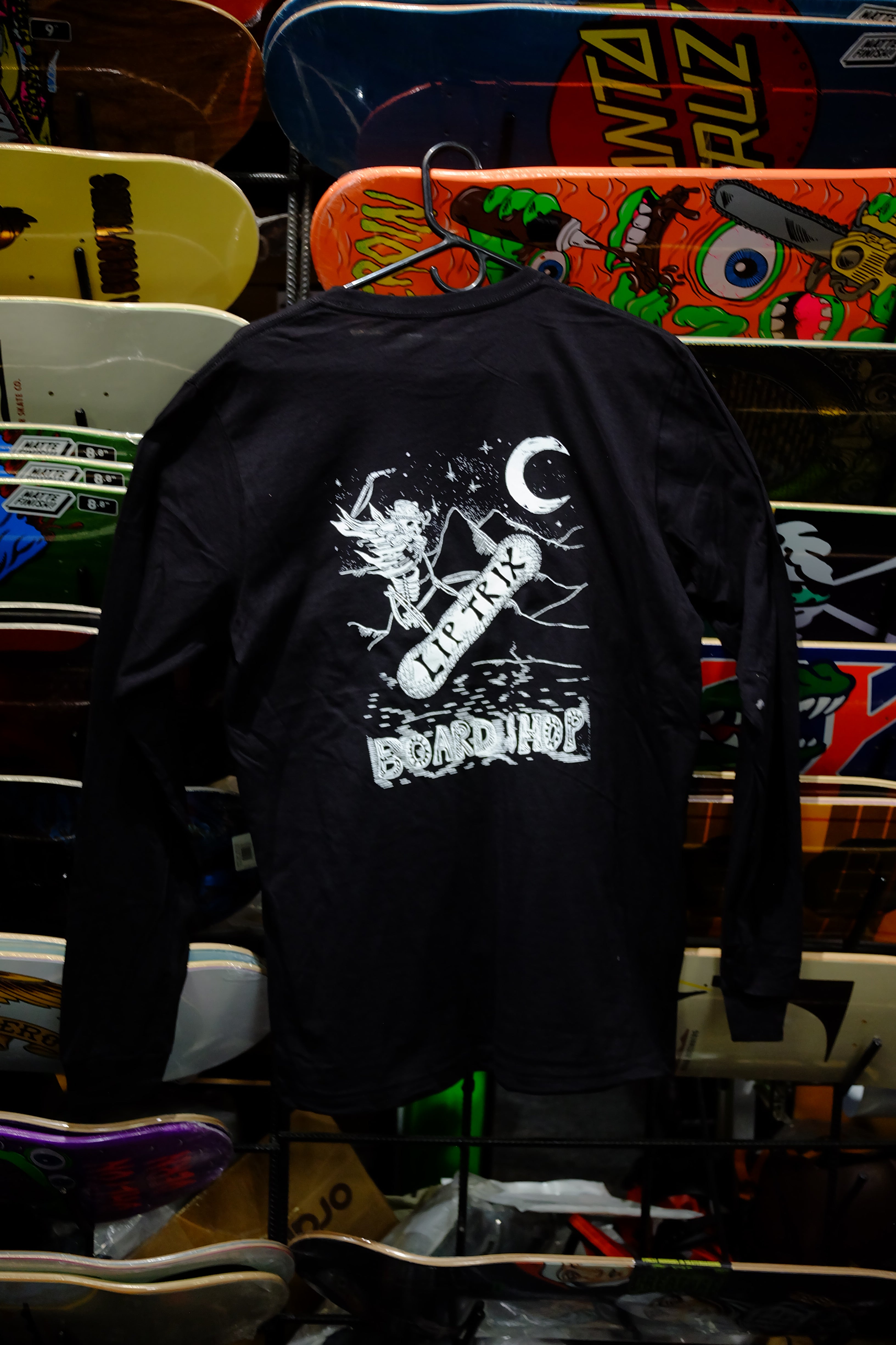 Lip Trix Shop Long sleeve - Woodcut Logo