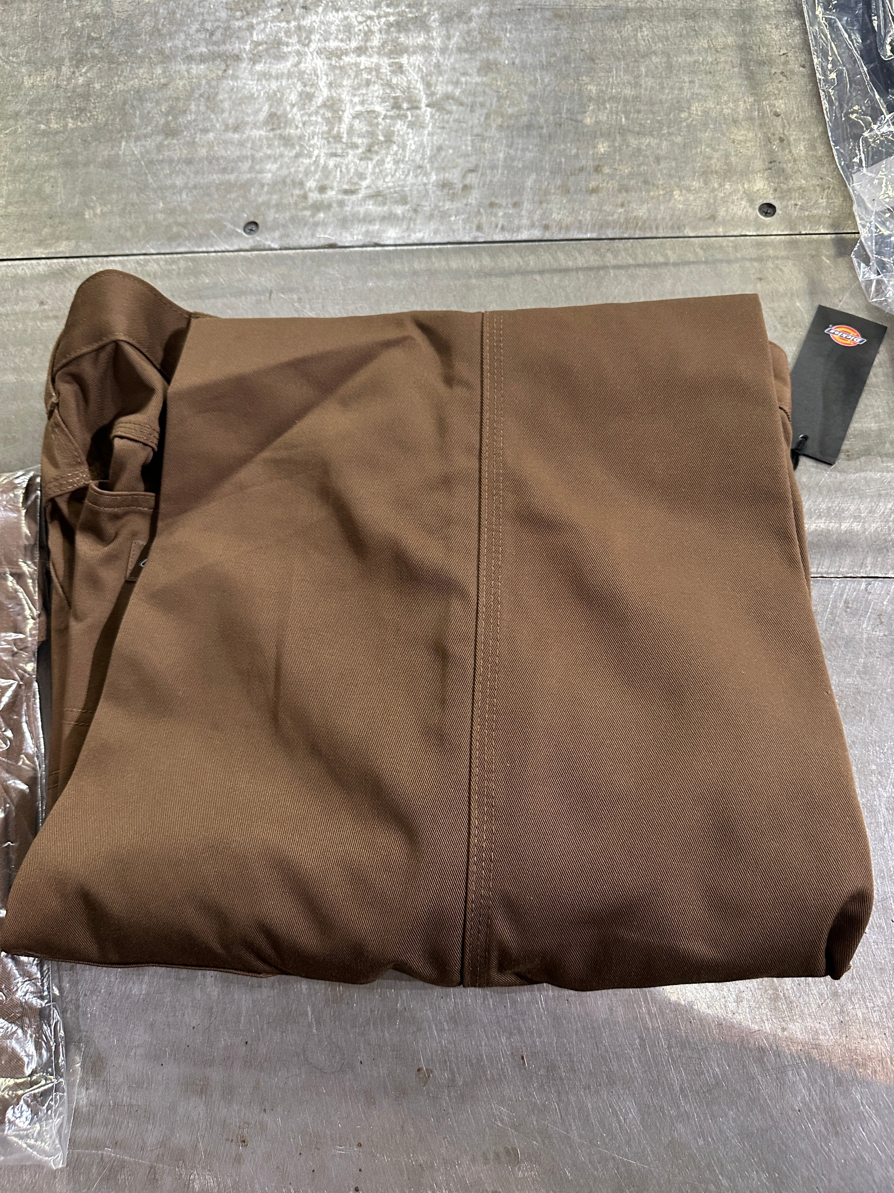 Dickies: Twill Loose Pants Straight Fit - Brown