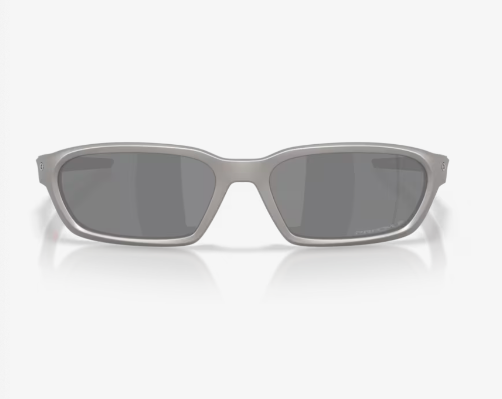 Oakley: Terraforma Titanium