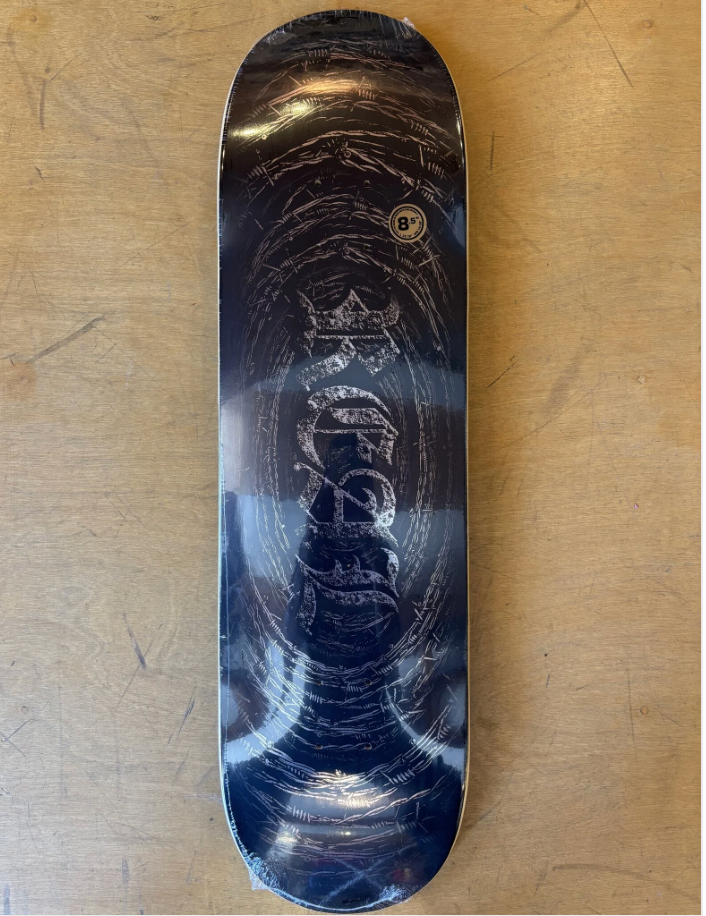 Real Skateboards: 8.5 Barbed Wire Oval Team Deck