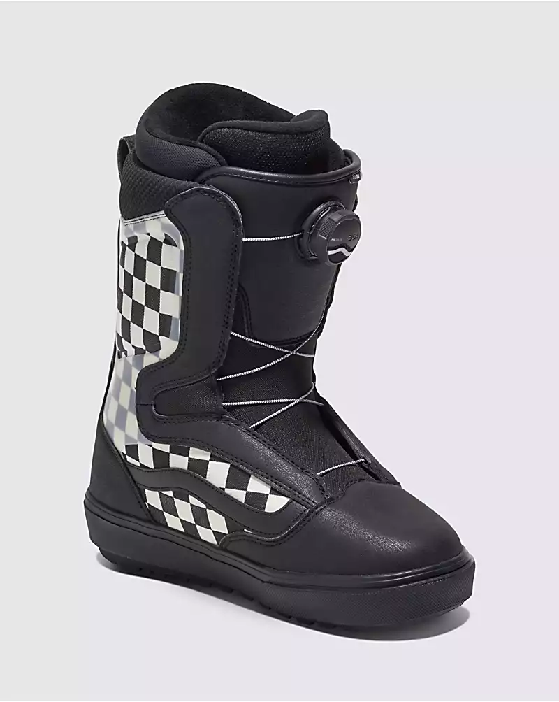 Vans Snowboard Boots: Aura OG 2025